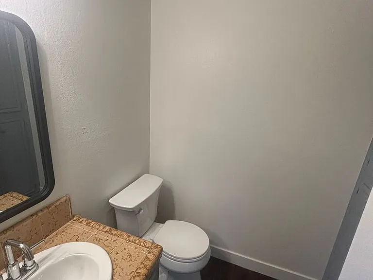3501 Bernard St #1B — Photo 12