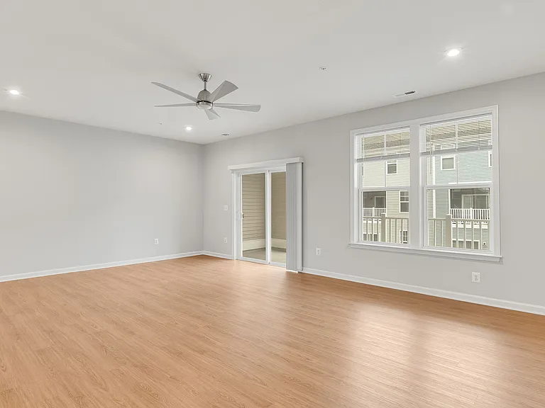 9229 Magellan Pkwy #B — Photo 11