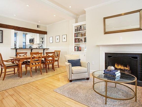 4th image of 140 Mount Vernon St APT 5