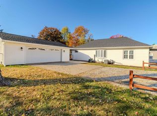 1020 3rd St, Lacon, IL 61540