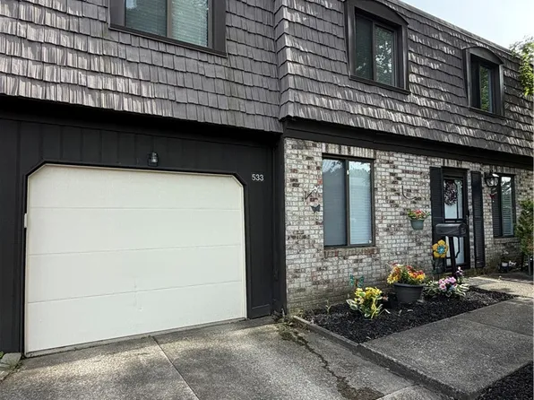 533 Tollis Pkwy #1-02, Broadview Heights, OH 44147