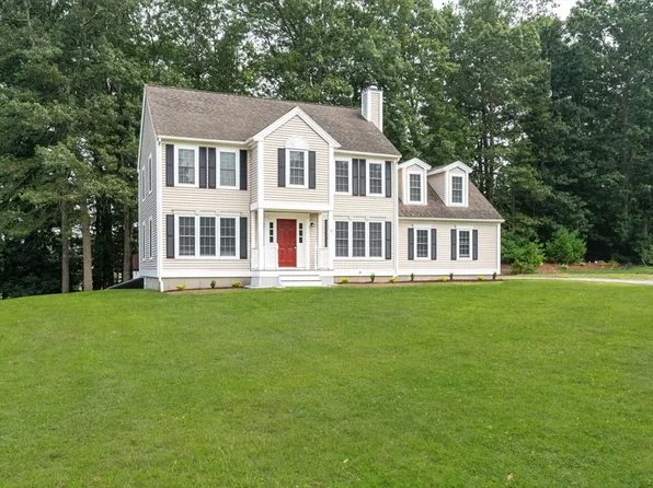 7 Manor Ln, Oxford, MA 01540