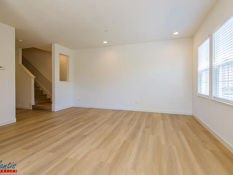 789 Batista Dr — Photo 9
