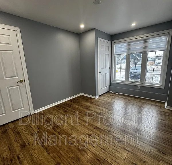 492 King George St #1 — Photo 33