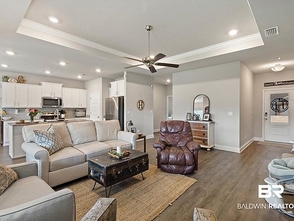 4th image of 10487 Sand Dune Ave