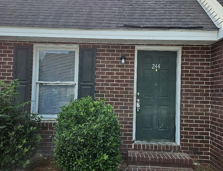 230.5 Lanier Dr #244 — Photo 1