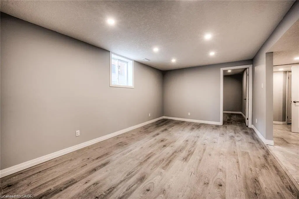 2 bed, 1.0 bath, $1,700 — Photo 4