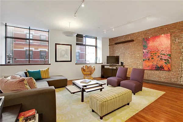 Rented by Douglas Elliman | media 14