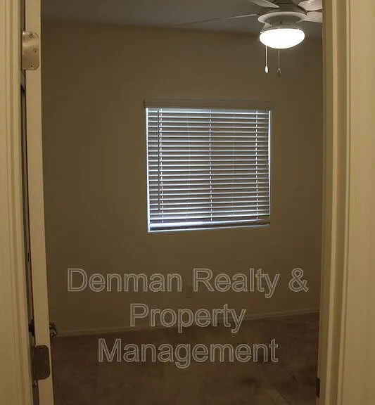 288 W Tropical Dr — Photo 11