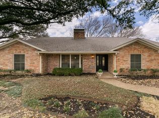 7115 Grand Oaks Rd, Dallas, TX 75230