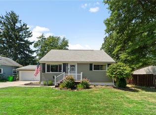 176 S Point Dr, Avon Lake, OH