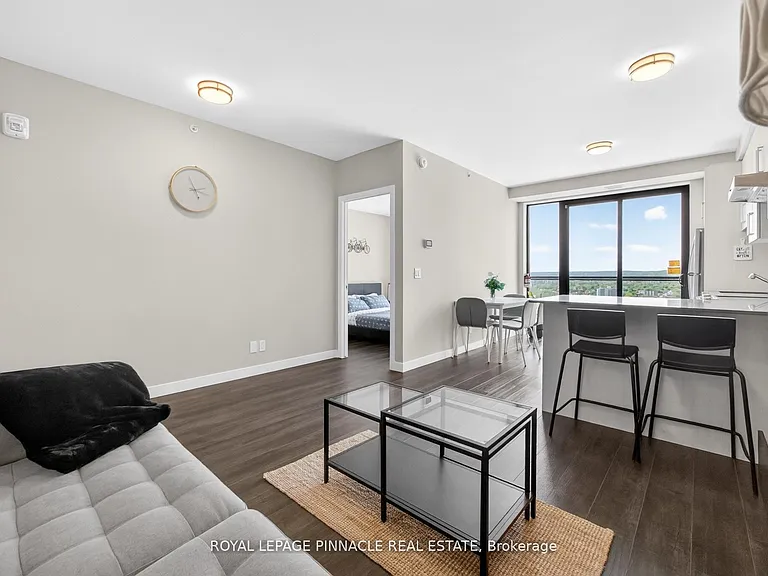 15 Queen St S #2303 — Photo 15