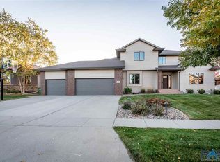 3505 S Bedford Ave, Sioux Falls, SD 57103