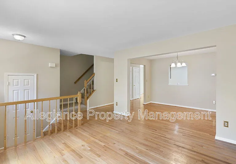 8073 Morning Meadow Ct — Photo 8
