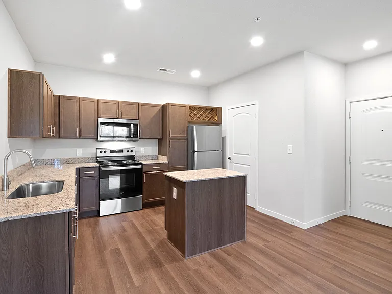 Aventura at Hawk Ridge — Photo 42