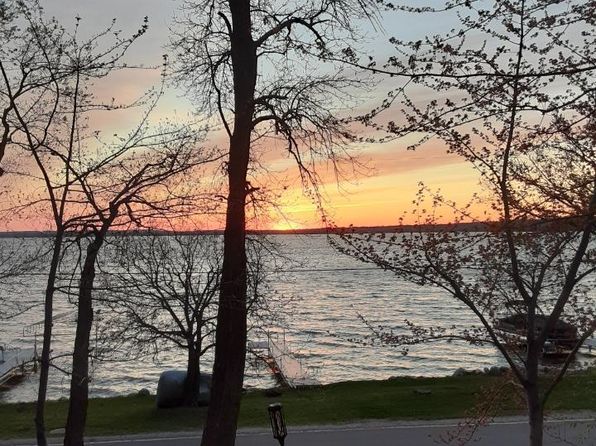 1150 S Lakeshore Dr