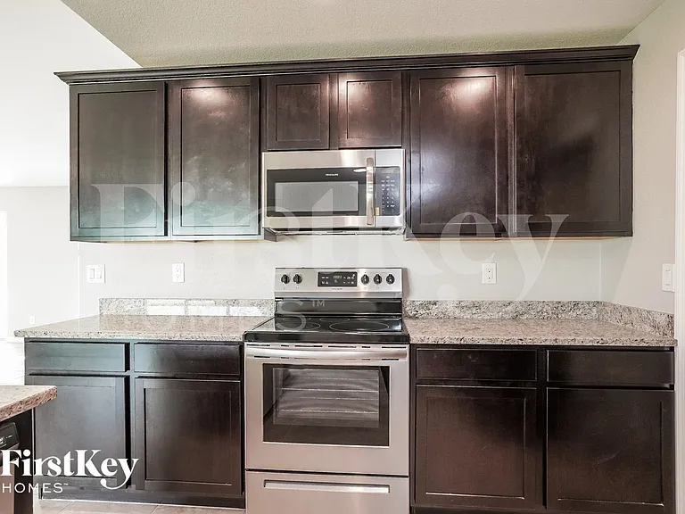 1104 SW 9th Ave — Photo 5