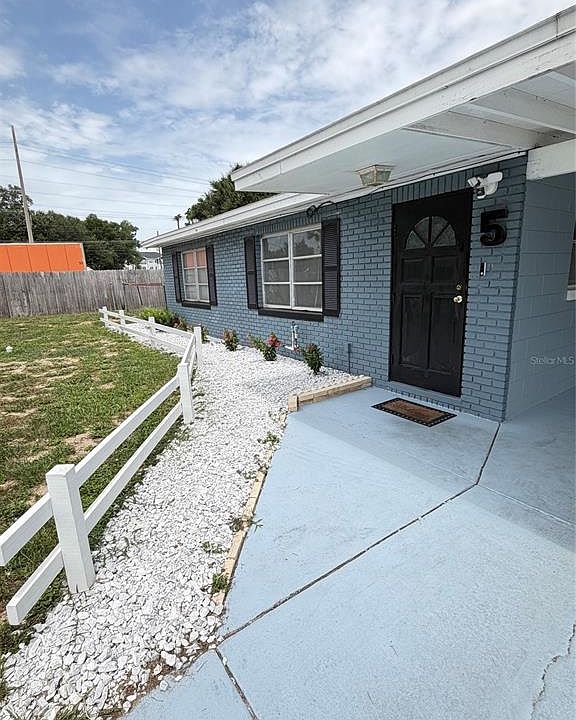 1st image of 5 MOONLIGHT LANE
