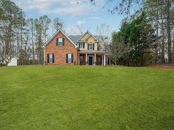 3rd image of 135 Farr Lake Dr