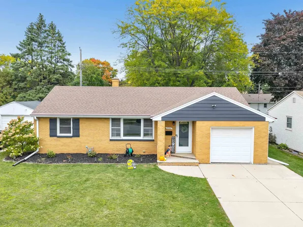 1122 Biemeret St, Green Bay, WI 54304