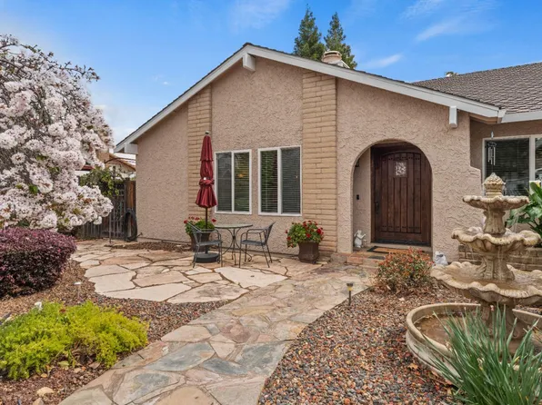 120 Canyon Rim Dr, Folsom, CA 95630