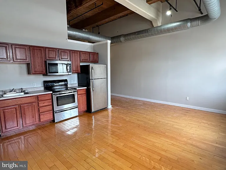 1010 Arch St #603 — Photo 4