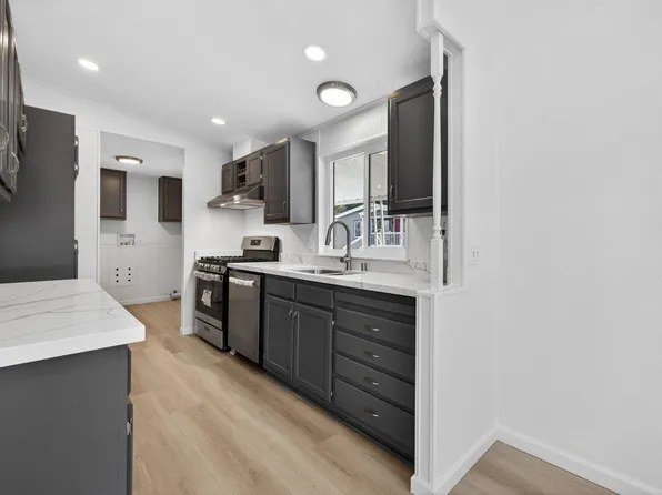 42 Redwing Drive, Santa Rosa, CA 95409