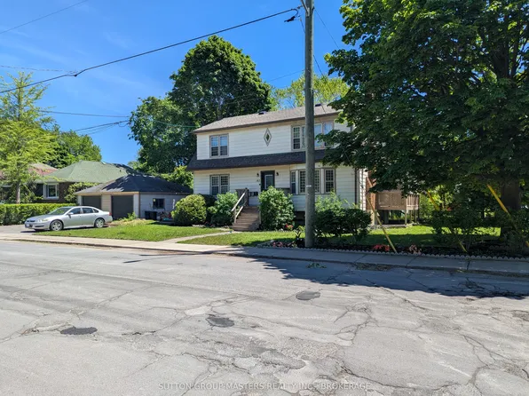 165 Helen St, Kingston, ON K7L 4P5