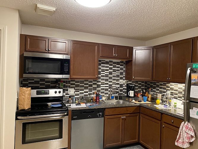 1st image of 3 Oak Hill Ln APT 307