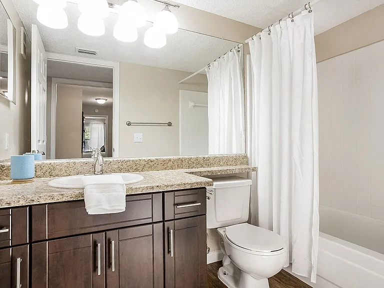 Tuscany Pointe at Somerset Place Apartment Homes — Photo 9
