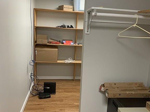 4th image of 565 Turnpike St Suite 77