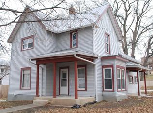 409 S Main St, Fayette, IA 52142