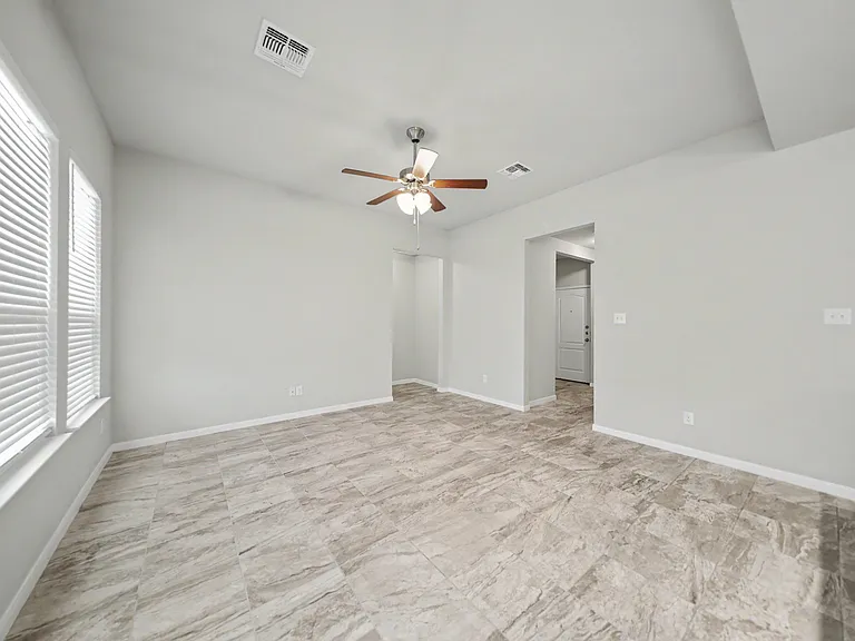 7508 Hudson Grove Dr — Photo 9