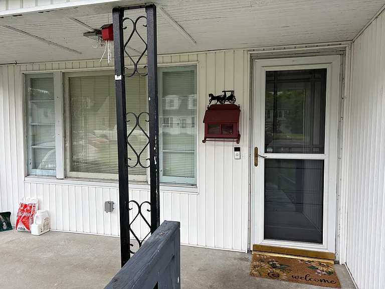 1431 S Franklin Ave — Photo 2
