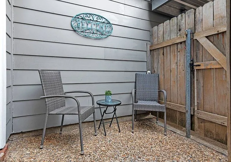 10307 Loma Vista Dr — Photo 28