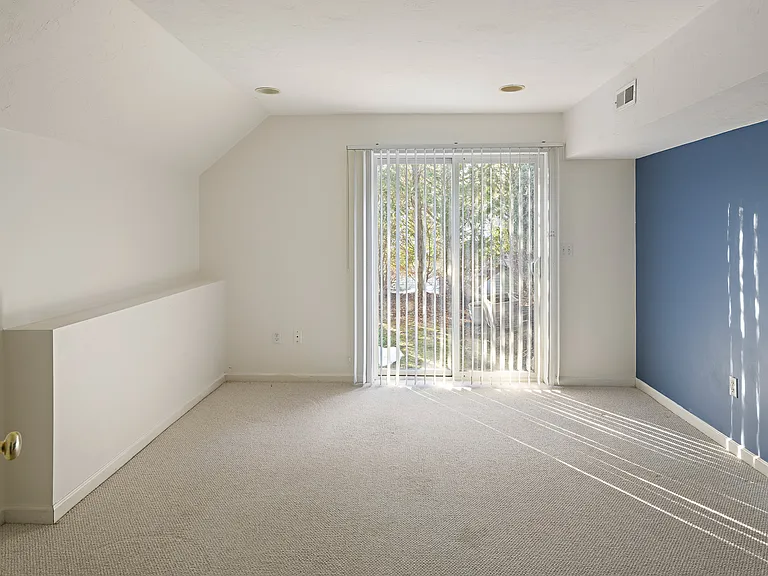 73 Half Crown Cir — Photo 20