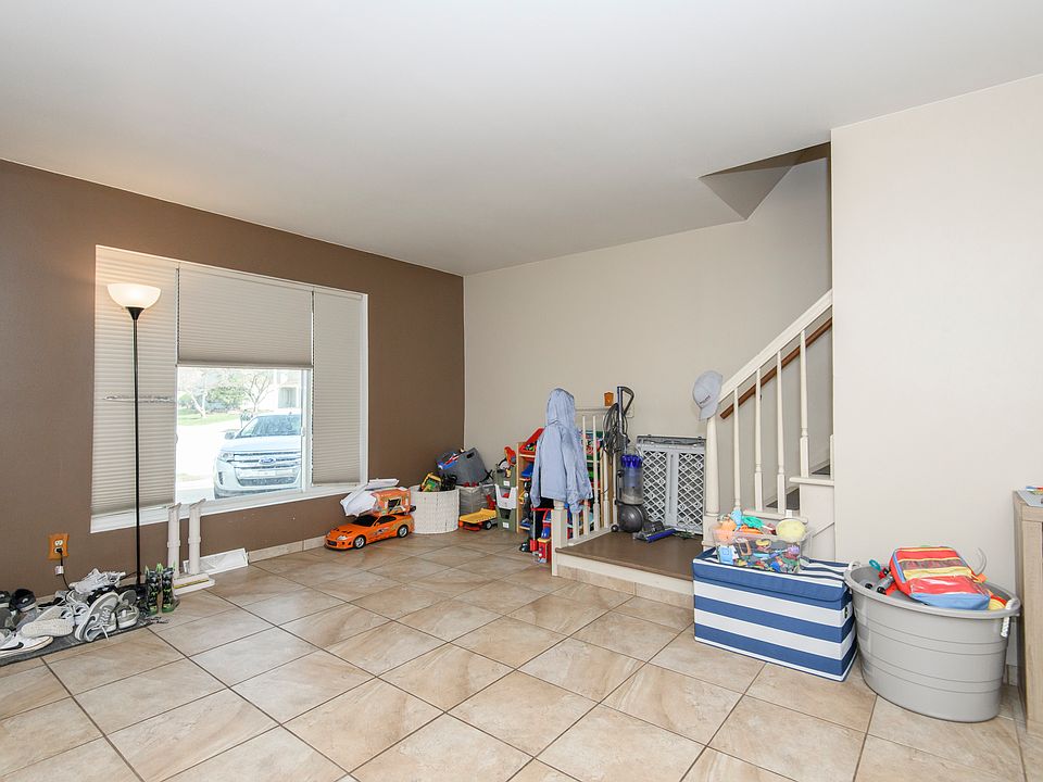 1st image of 1602 Stardust Dr