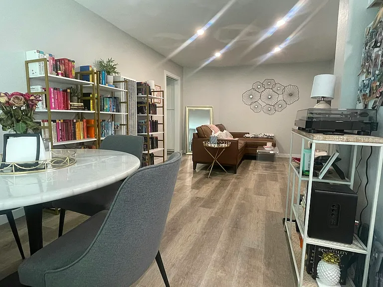 4616 Bancroft St #8 — Photo 19
