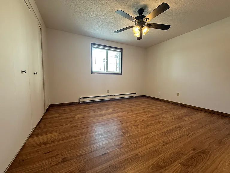 1116 2nd Street SE - Uptown Apartments — Photo 5
