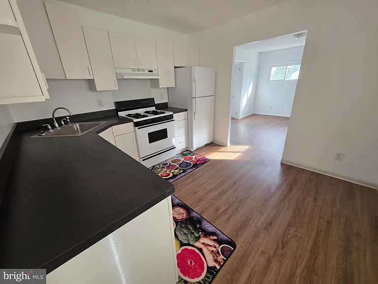 513 W Butler Ave — Photo 9