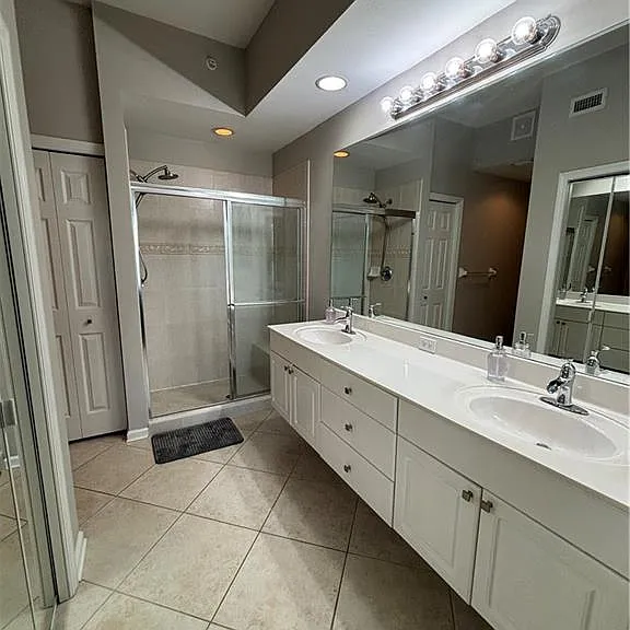 6820 Beach Resort Dr #11 — Photo 31