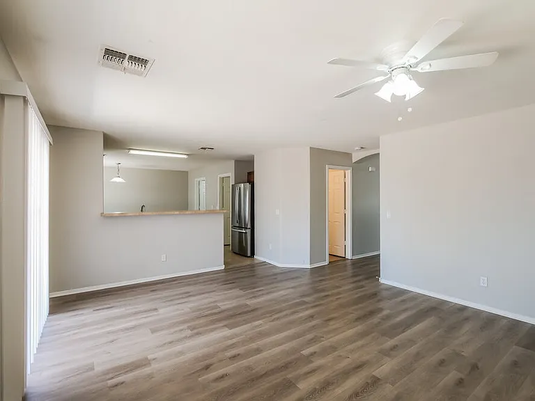 8633 W Cordes Rd — Photo 8