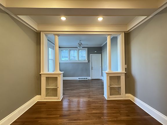 3rd image of 721 Bluff St