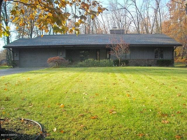 1st image of 456 E Hamilton Ln
