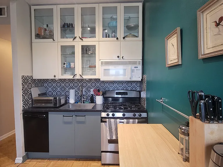 1851 Columbia Rd NW #706 — Photo 4