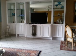 5803 Cove Cir, Naples, FL 34119