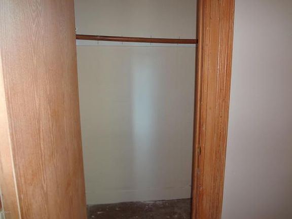 3rd image of 92 Calhoun St