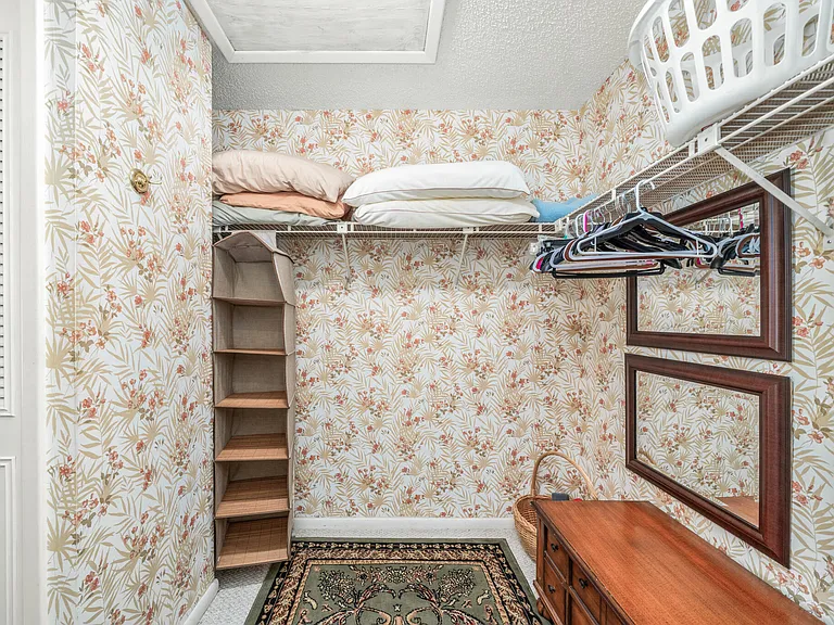 3833 Edgewater Dr — Photo 24