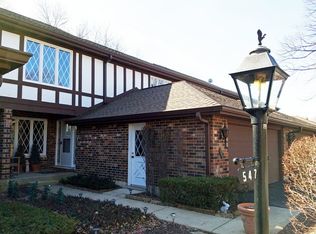 549 Woodmar Ln #549, Crystal Lake, IL 60014