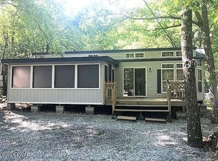 124 Pequest Rd, Shohola, PA 18458